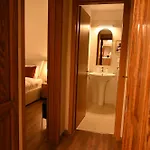 ホテル Niche Boutique 4*