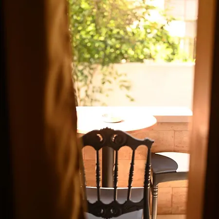 ホテル Niche Boutique 4*