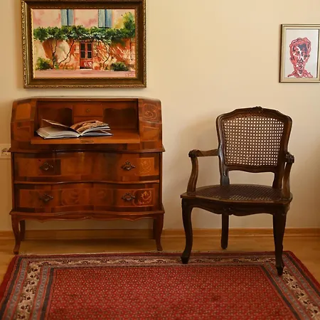 Niche Boutique Hotel